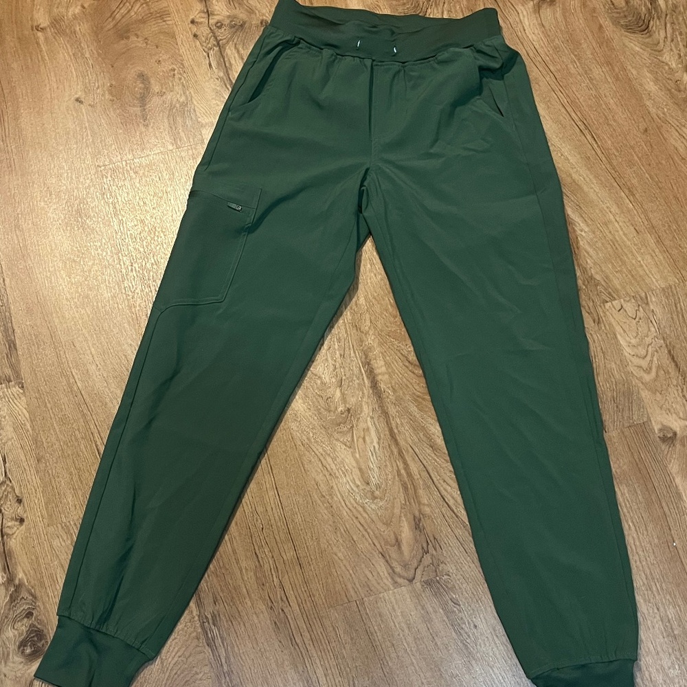 XS 4 pack green blue red and grey scrub pants